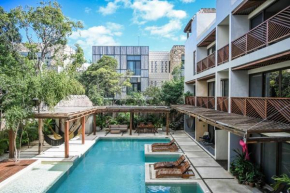 Stunning 2BR in Lux Neighborhood w/ AC Wifi Laundry